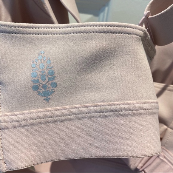 Free People Movement Make a Move Bra Sports Moon Cake size  XS - Picture 6 of 11